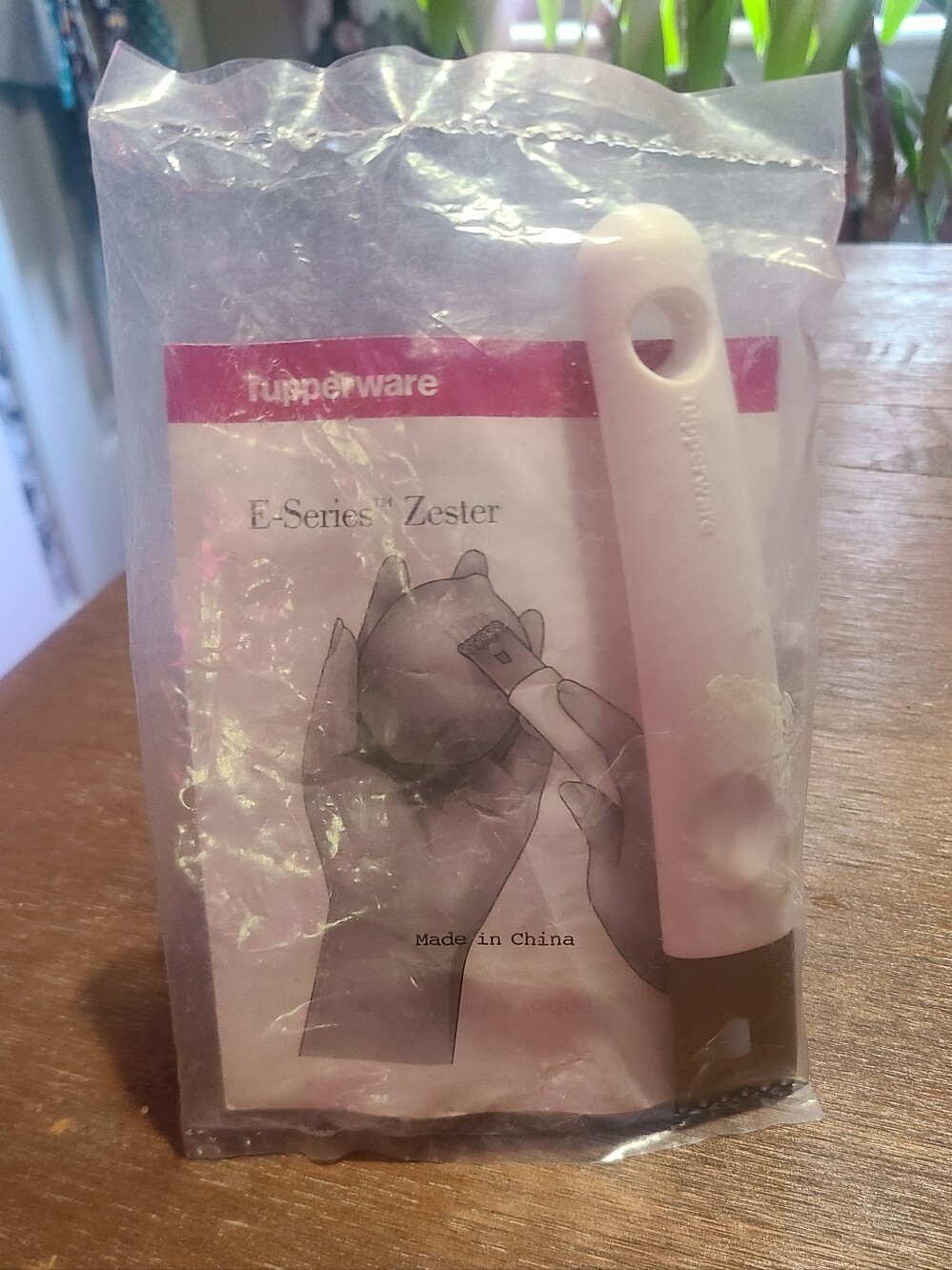 Tupperware Zester Tool. NEW